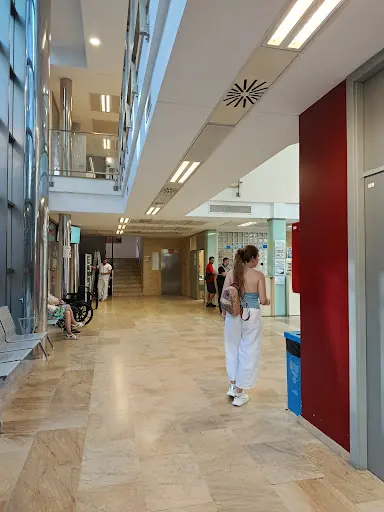 Centro de Salud Alzira II Santos Patronos