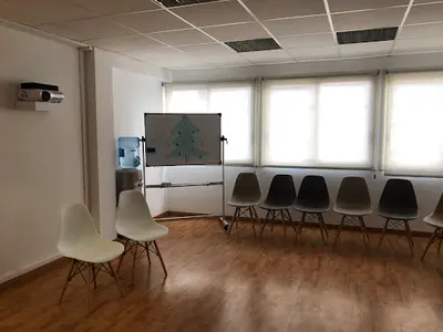 GenA Esplugues | Centro de tratamiento de adicciones y desintoxicación en Barcelona